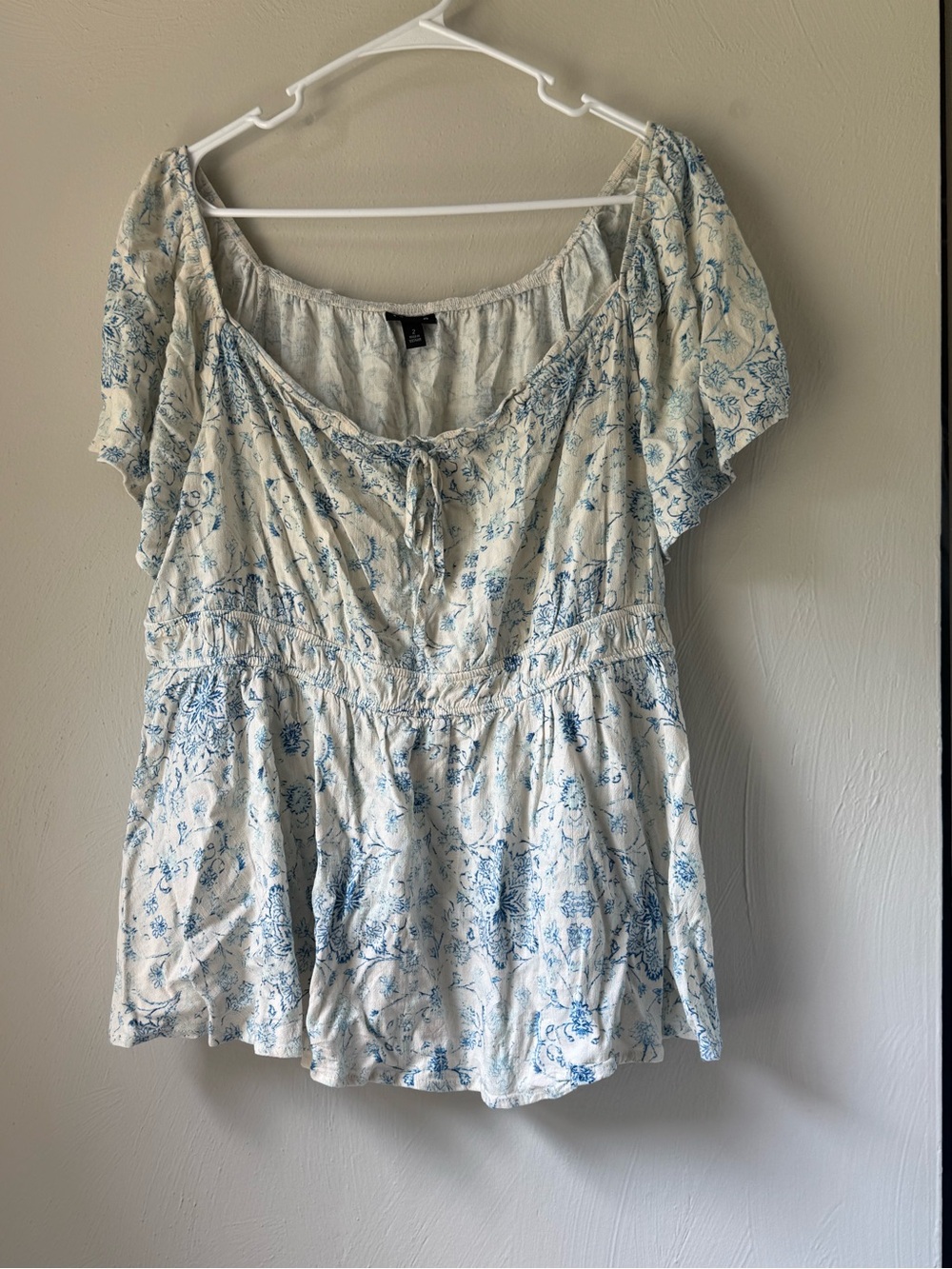 Torrid Floral Peasant Blouse in Cream and Light Blue - Picture 2 of 6